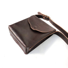 Load image into Gallery viewer, Rollins Road Brown Leather Crossbody