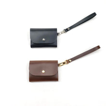 Load image into Gallery viewer, Leather Credit Card and Cash Wallet
