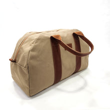 Load image into Gallery viewer, Weekender in Khaki
